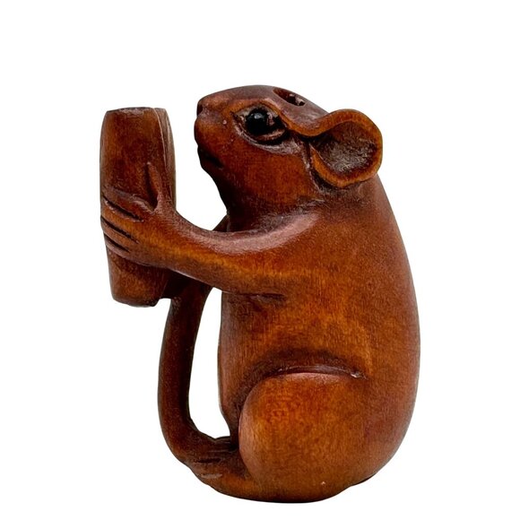 Ojime Bead Netsuke Hand-Carved Wooden Mouse Reading a Book Signed Figurine - Picture 1 of 9